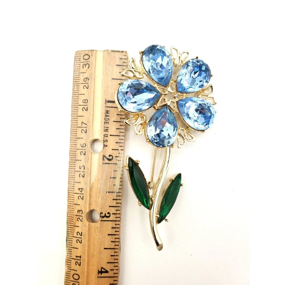 Vintage Gold Tone DODD Aqua & Green Rhinestone Flower Brooch Pin